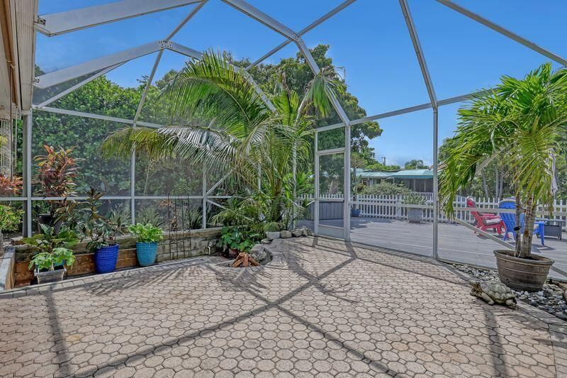 Screened Patio