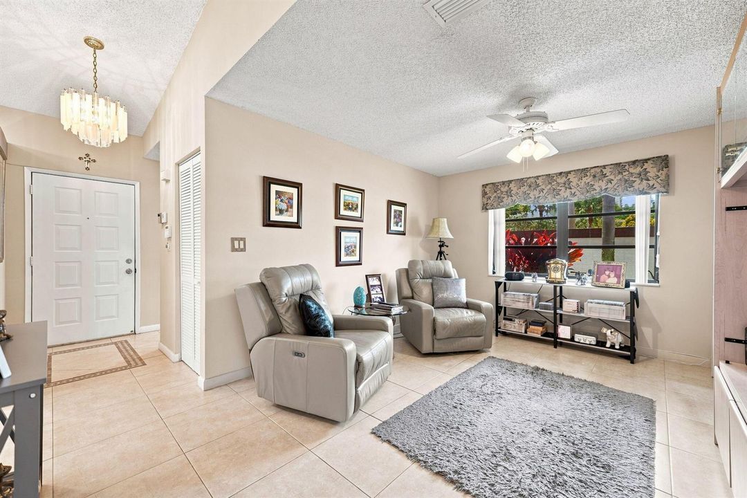 8-web-or-mls-6356-kings-gate-cir
