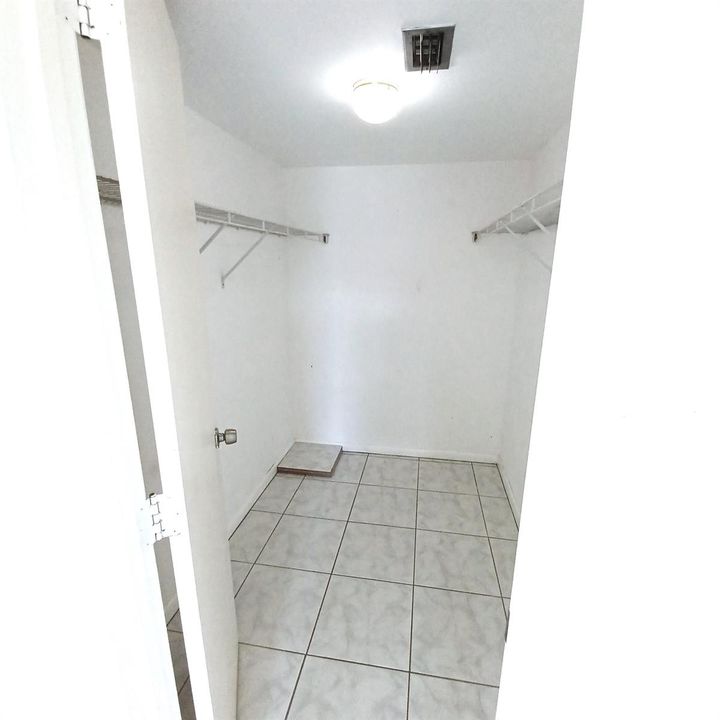 Walk In Closet