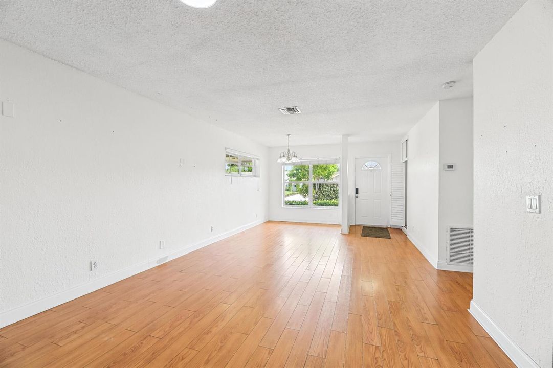 20260916 - 522 Heron Dr - MR-5