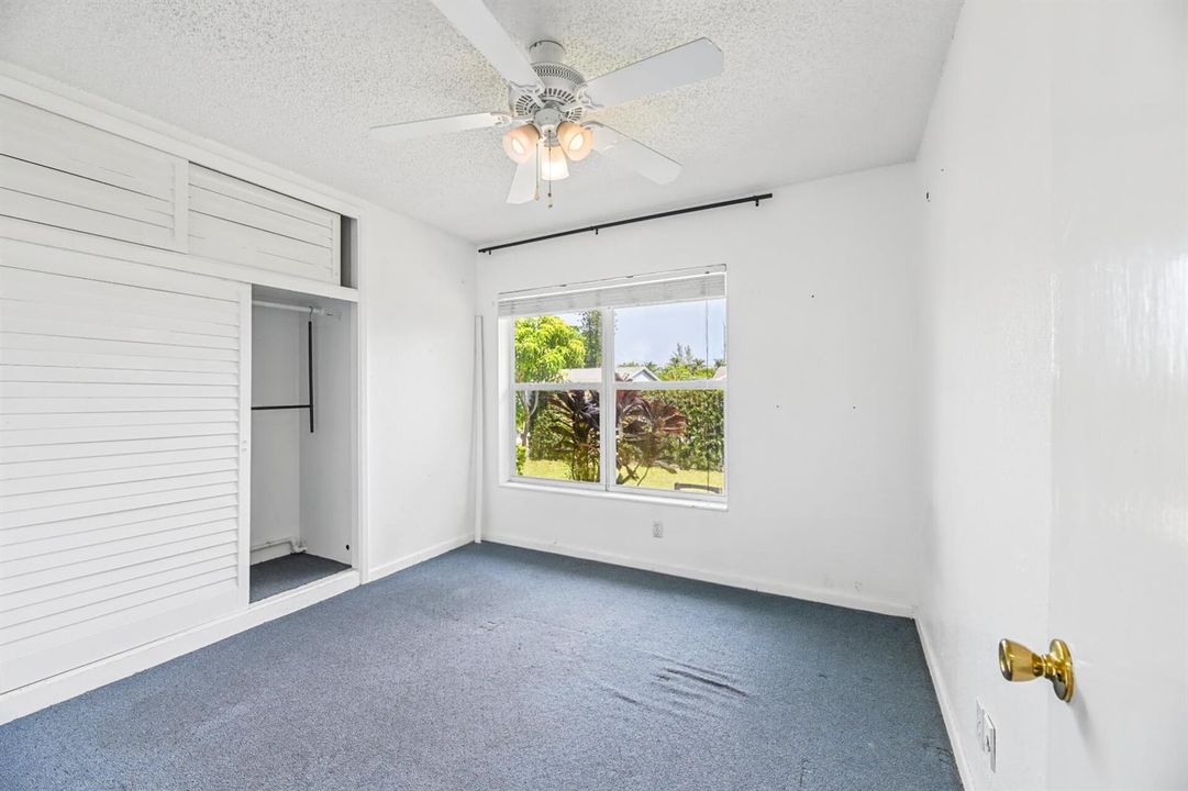 20260916 - 522 Heron Dr - MR-17
