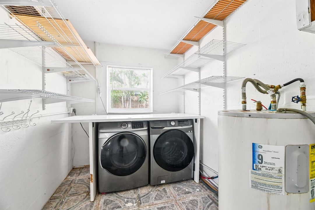 20260916 - 522 Heron Dr - MR-16