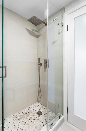 Walk-in Shower