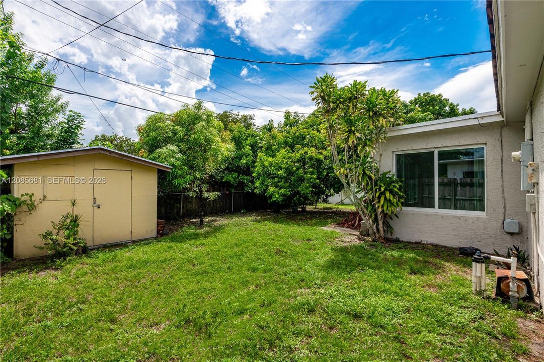 For Sale: $535,000 (3 beds, 2 baths, 1355 Square Feet)