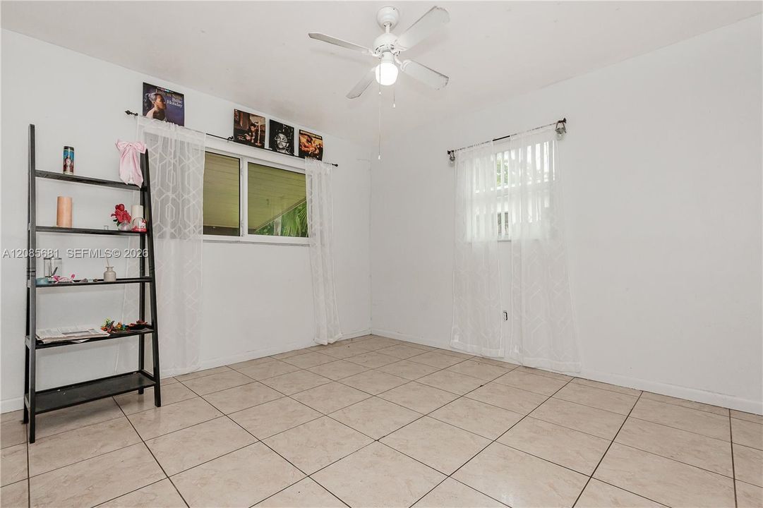For Sale: $535,000 (3 beds, 2 baths, 1355 Square Feet)