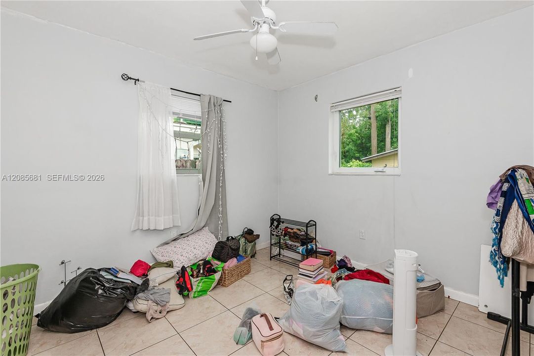 For Sale: $535,000 (3 beds, 2 baths, 1355 Square Feet)
