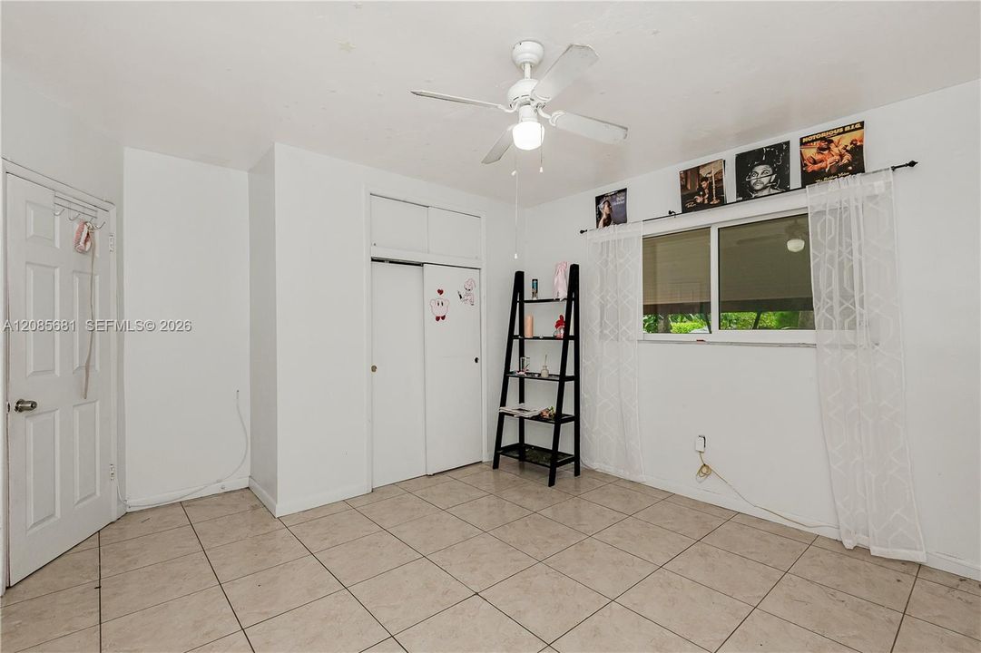 For Sale: $535,000 (3 beds, 2 baths, 1355 Square Feet)