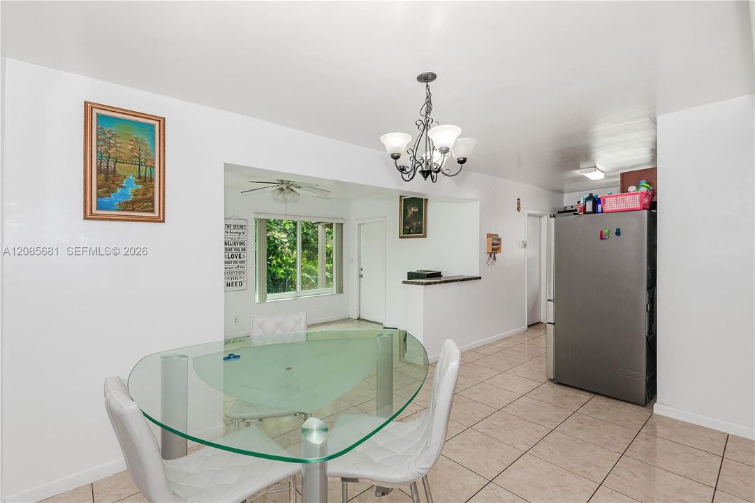 For Sale: $535,000 (3 beds, 2 baths, 1355 Square Feet)