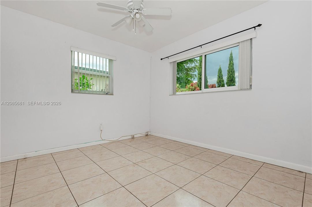 For Sale: $535,000 (3 beds, 2 baths, 1355 Square Feet)