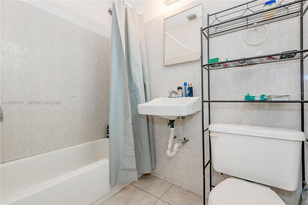 For Sale: $535,000 (3 beds, 2 baths, 1355 Square Feet)
