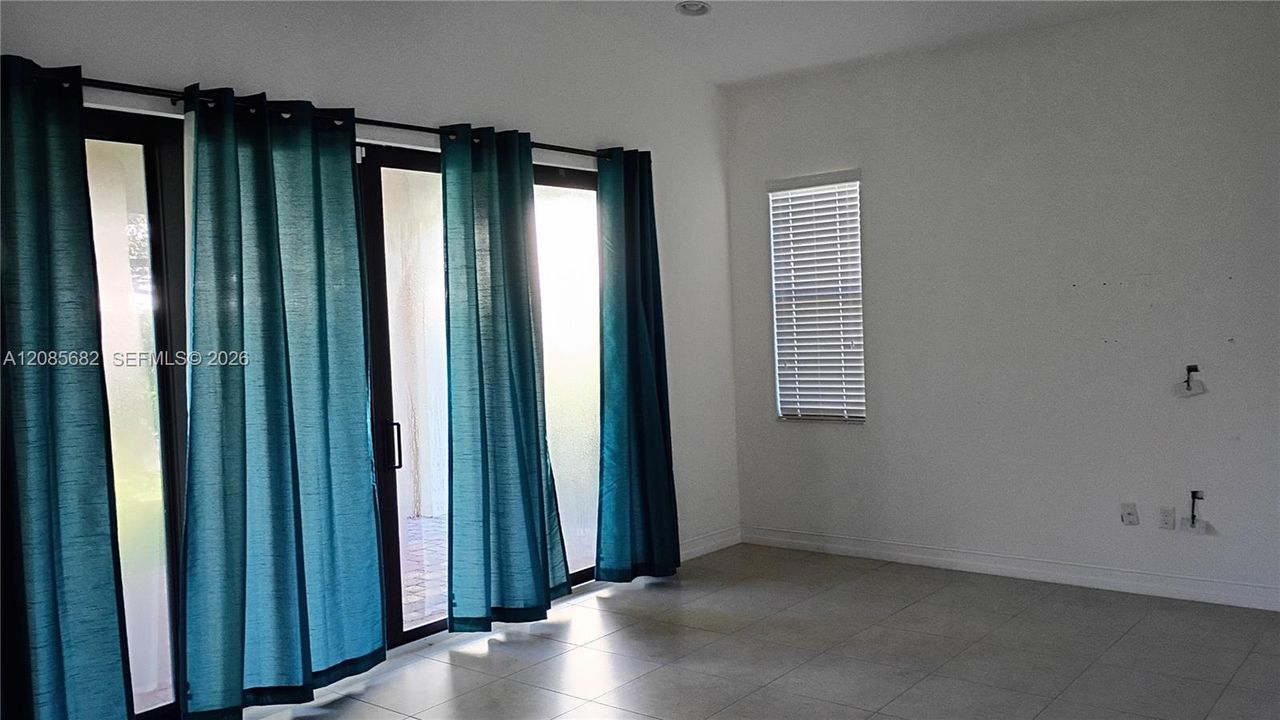 For Sale: $1,200,000 (4 beds, 4 baths, 3158 Square Feet)