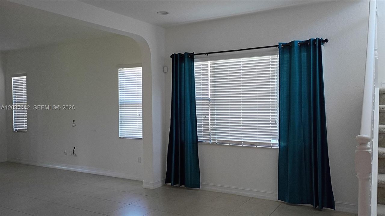 For Sale: $1,200,000 (4 beds, 4 baths, 3158 Square Feet)