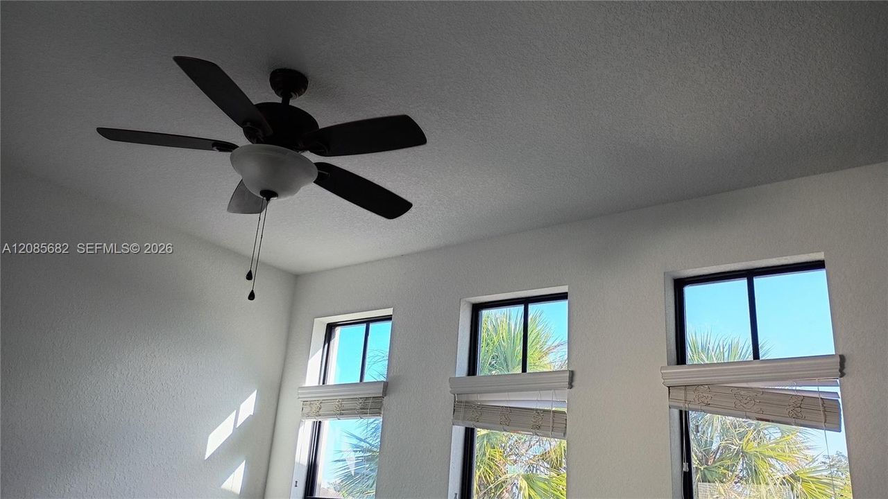 For Sale: $1,200,000 (4 beds, 4 baths, 3158 Square Feet)
