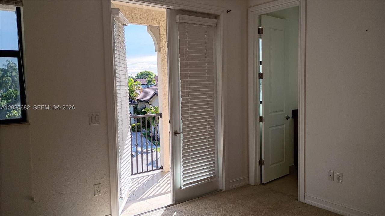 For Sale: $1,200,000 (4 beds, 4 baths, 3158 Square Feet)