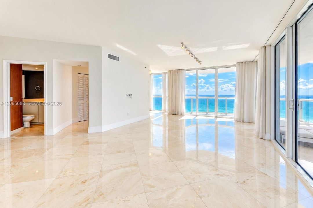 En Renta: $11,950 (3 camas, 2 baños, 1761 Pies cuadrados)