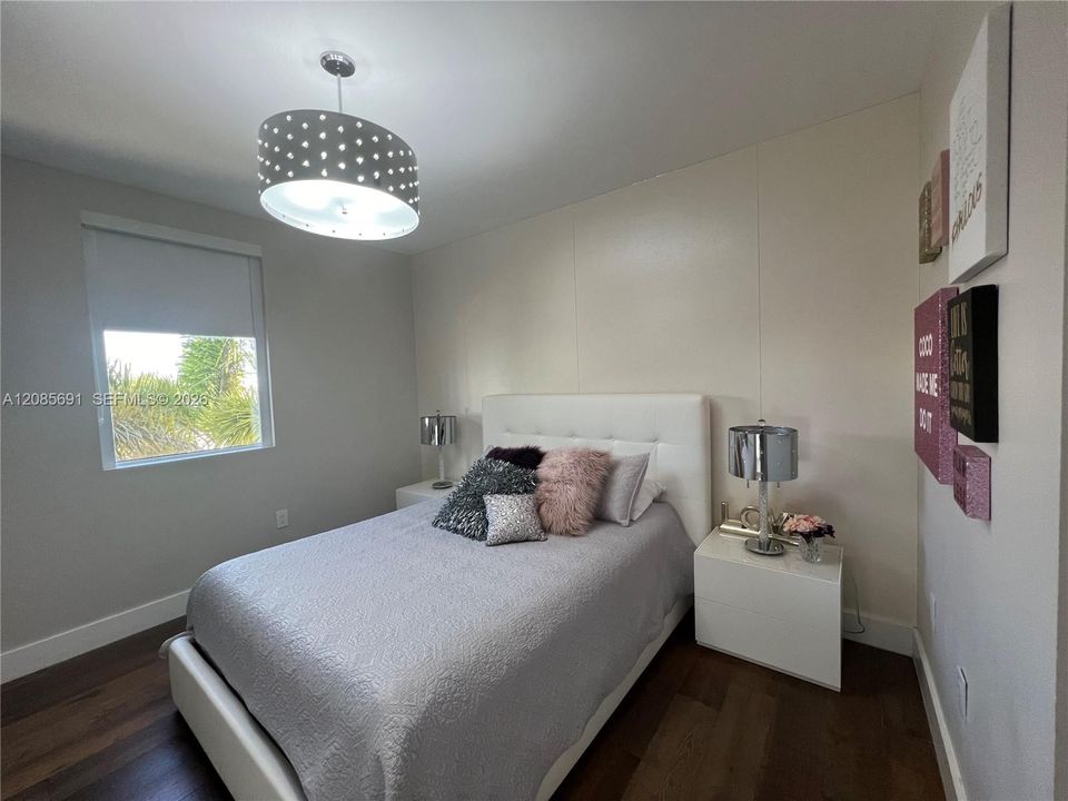 For Rent: $15,000 (5 beds, 7 baths, 4126 Square Feet)