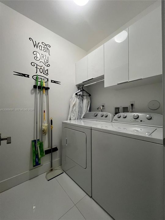 For Rent: $15,000 (5 beds, 7 baths, 4126 Square Feet)