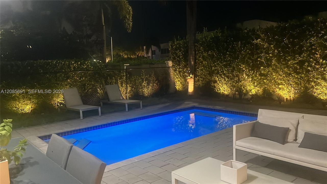 For Rent: $15,000 (5 beds, 7 baths, 4126 Square Feet)