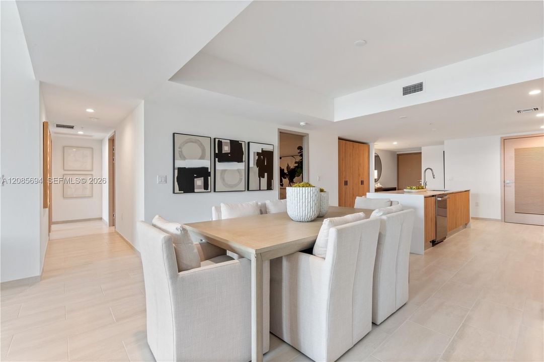 For Rent: $8,200 (2 beds, 2 baths, 1400 Square Feet)