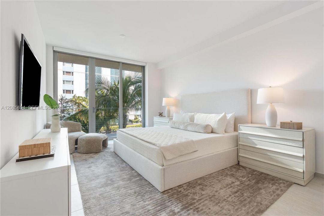 For Rent: $8,200 (2 beds, 2 baths, 1400 Square Feet)