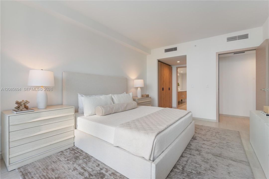 For Rent: $8,200 (2 beds, 2 baths, 1400 Square Feet)