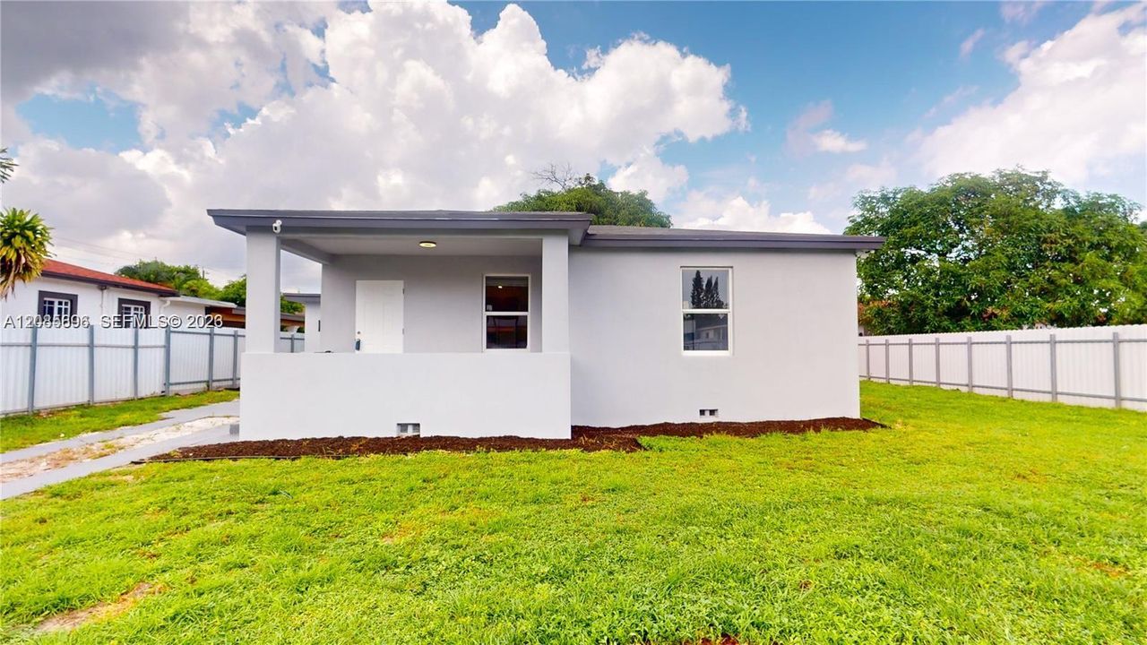 En Venta: $597,000 (2 camas, 1 baños, 825 Pies cuadrados)