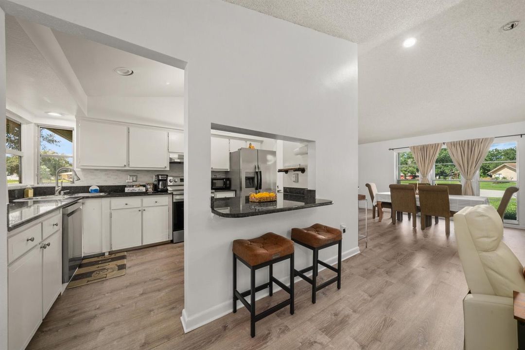 interior - kitchen 5