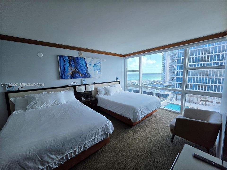 For Rent: $15,000 (2 beds, 2 baths, 1048 Square Feet)