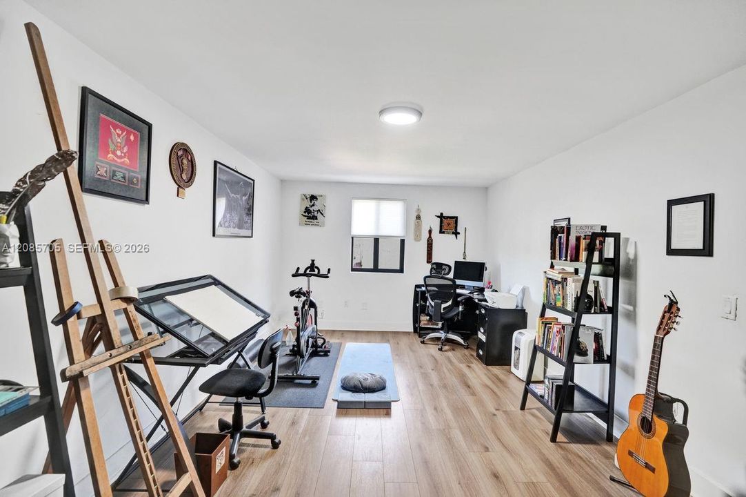 For Sale: $679,000 (3 beds, 2 baths, 2063 Square Feet)