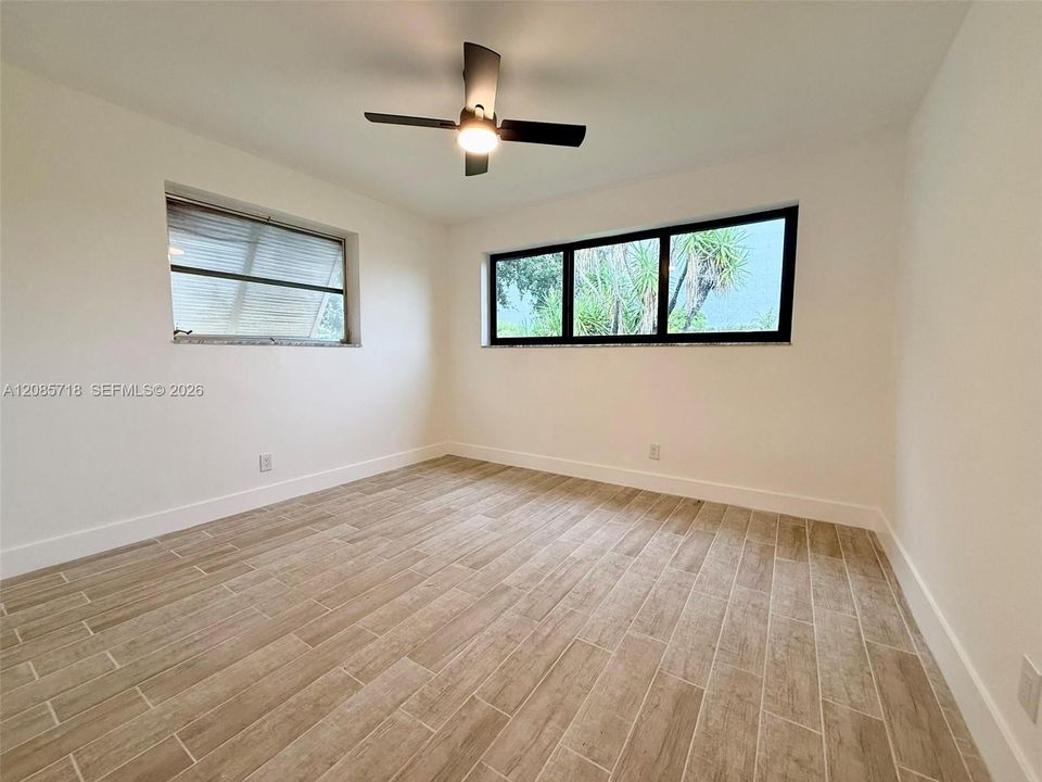 For Rent: $5,500 (4 beds, 2 baths, 1678 Square Feet)