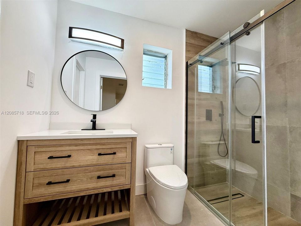 For Rent: $5,500 (4 beds, 2 baths, 1678 Square Feet)