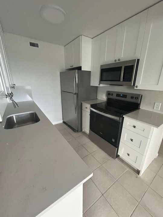 KITCHEN =