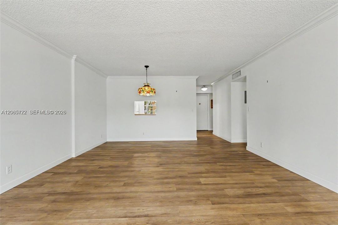 В аренду: $2,300 (2 спален, 2 ванн, 1144 Квадратных фут)
