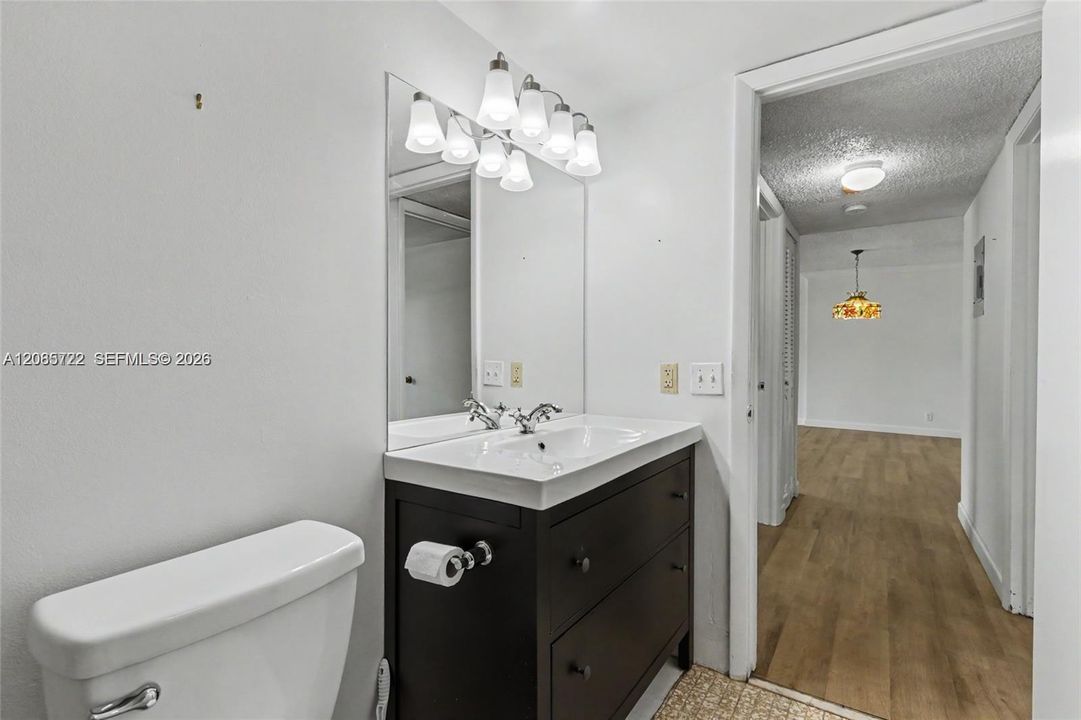 В аренду: $2,300 (2 спален, 2 ванн, 1144 Квадратных фут)