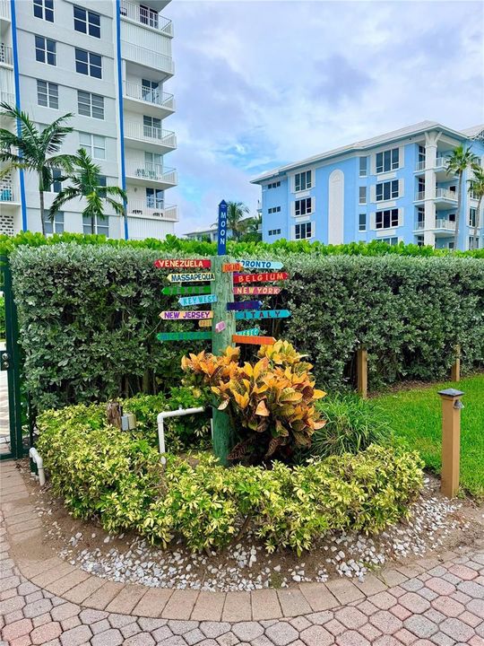 Ocean Harbor PRIVATE BEACH and TIKI