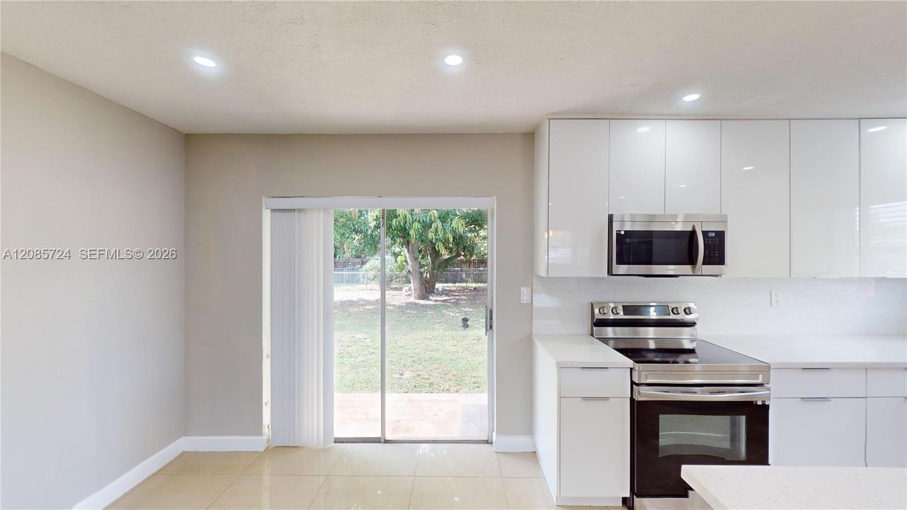 En Venta: $525,000 (3 camas, 1 baños, 0 Pies cuadrados)