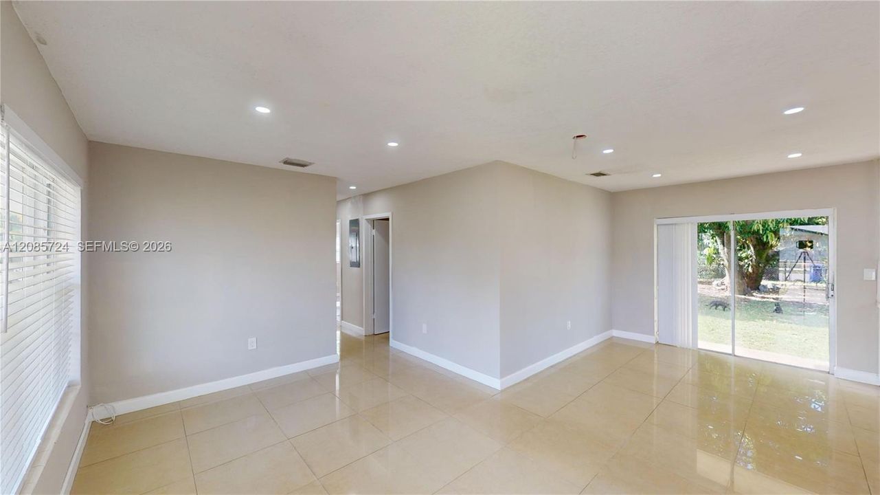 En Venta: $525,000 (3 camas, 1 baños, 0 Pies cuadrados)
