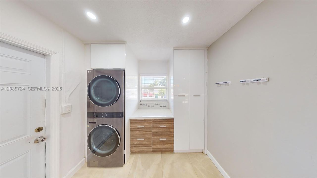 En Venta: $525,000 (3 camas, 1 baños, 0 Pies cuadrados)