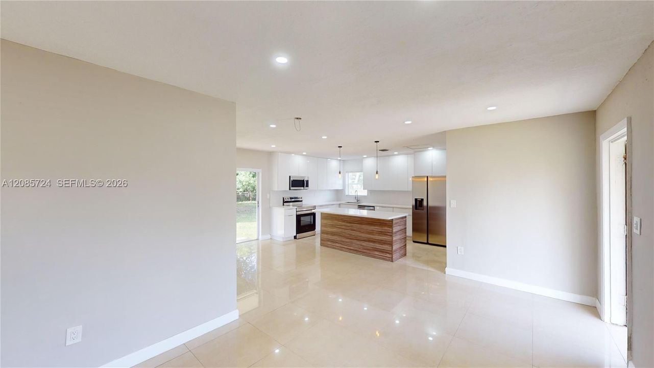 En Venta: $525,000 (3 camas, 1 baños, 0 Pies cuadrados)