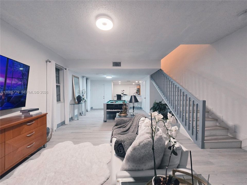 En Renta: $3,700 (4 camas, 2 baños, 1728 Pies cuadrados)
