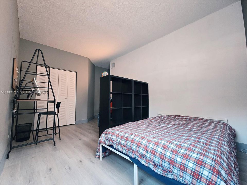 En Renta: $3,700 (4 camas, 2 baños, 1728 Pies cuadrados)