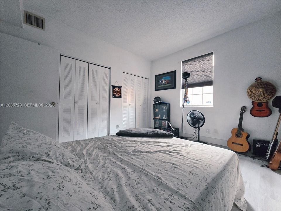 En Renta: $3,700 (4 camas, 2 baños, 1728 Pies cuadrados)