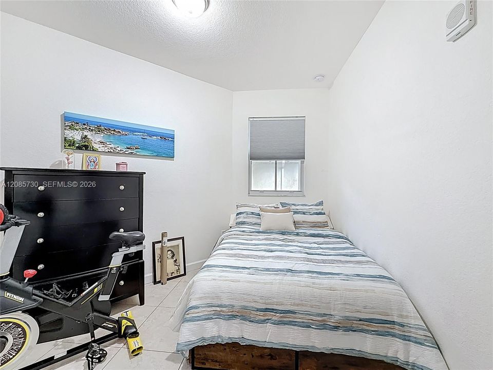 For Sale: $380,000 (2 beds, 2 baths, 1088 Square Feet)