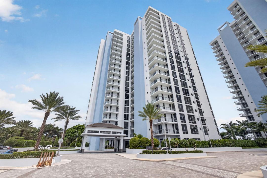 Water Club Towers Front Elevation