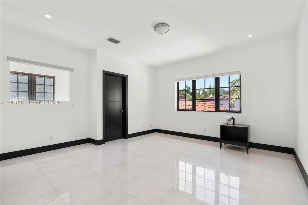 En Renta: $14,000 (4 camas, 4 baños, 3702 Pies cuadrados)