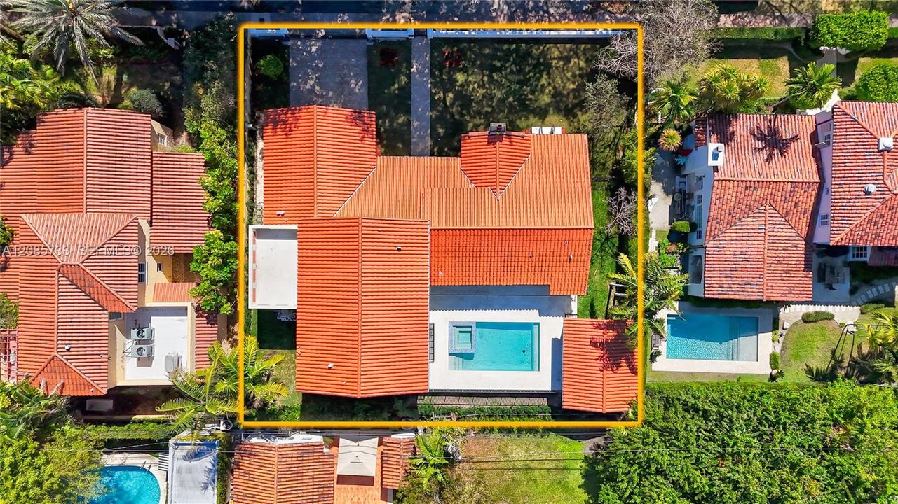En Renta: $14,000 (4 camas, 4 baños, 3702 Pies cuadrados)