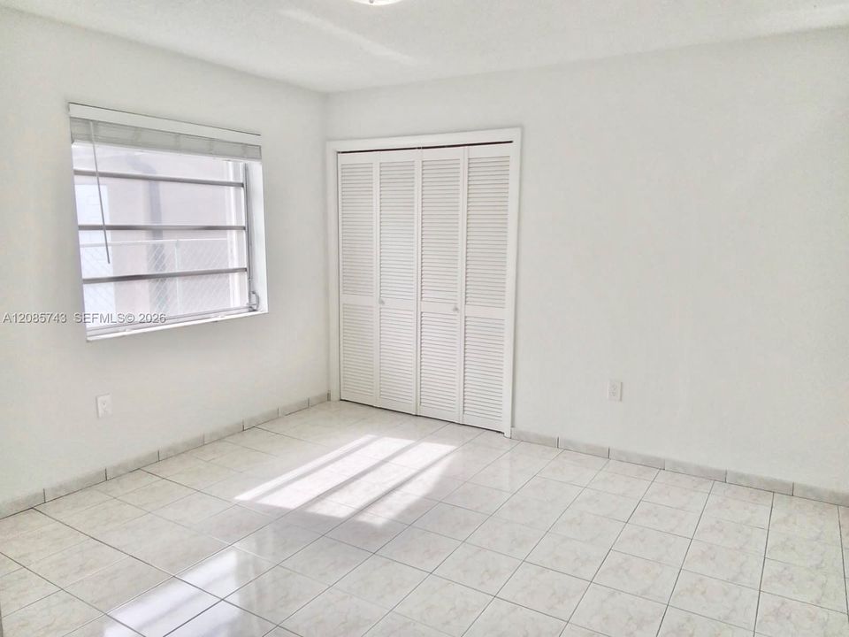 В аренду: $3,400 (3 спален, 2 ванн, 1200 Квадратных фут)
