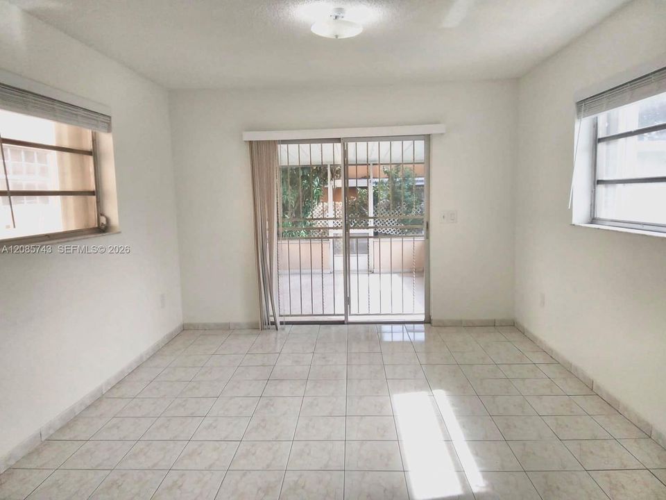 В аренду: $3,400 (3 спален, 2 ванн, 1200 Квадратных фут)