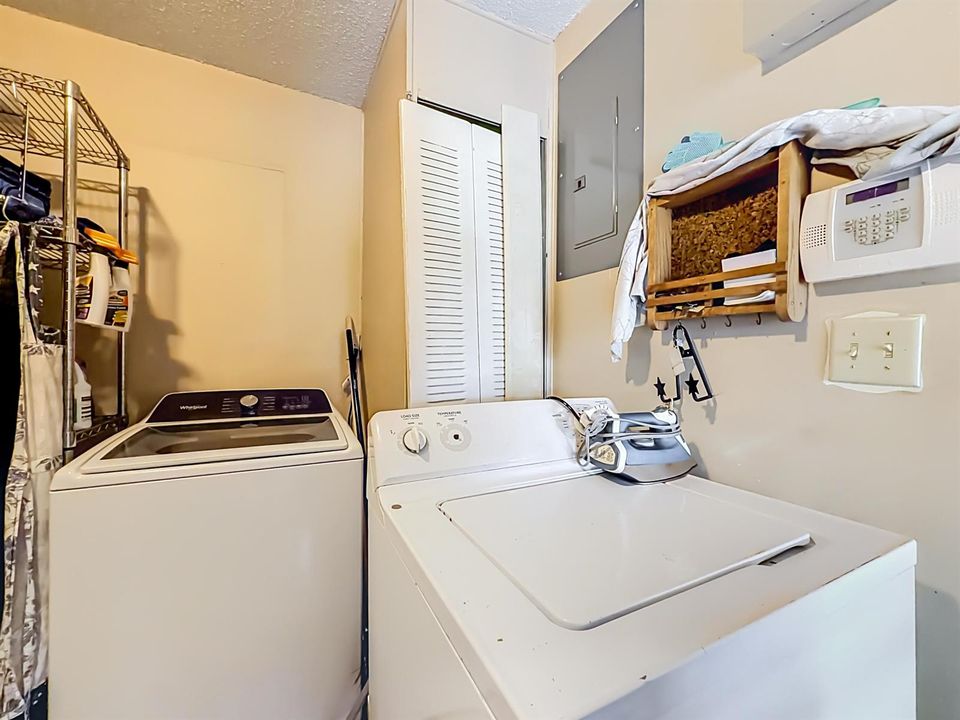 1324 Cromey Road NE-40