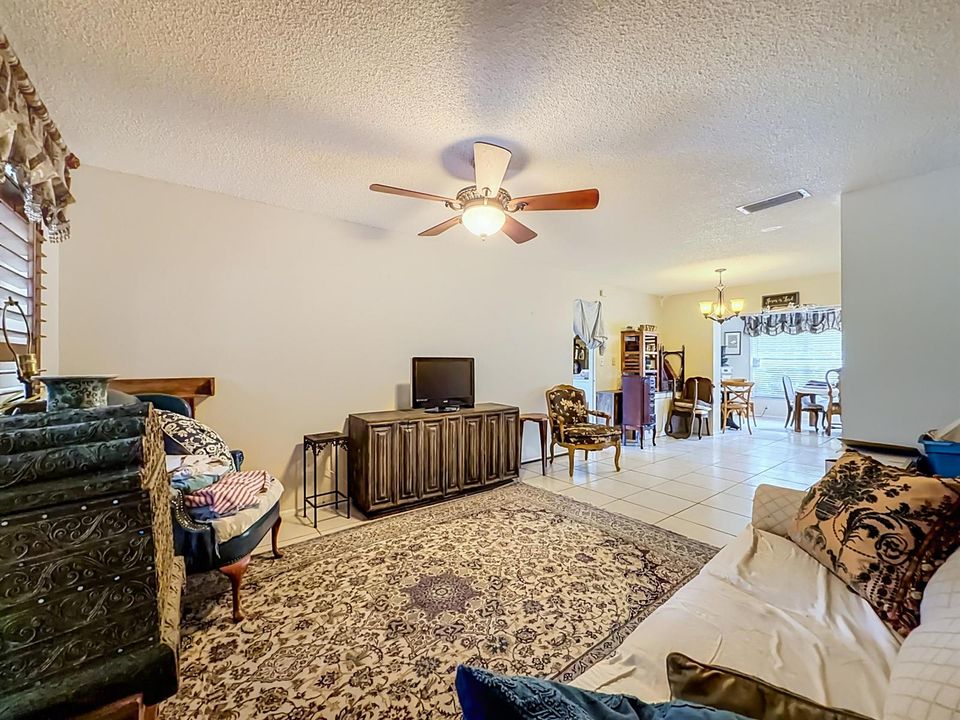 1324 Cromey Road NE-10